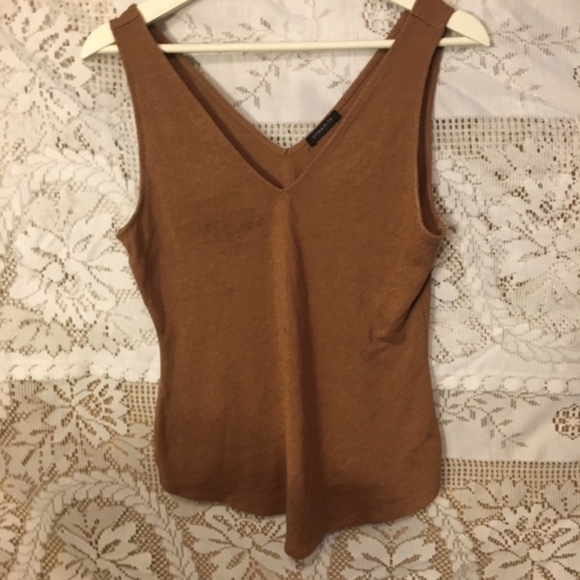 Top - Picture 3 of 8